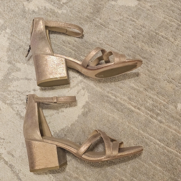 Eileen Fisher Jazzy Heel Sandals  Gold Platinum Leather Block Strap 9 - Picture 12 of 16
